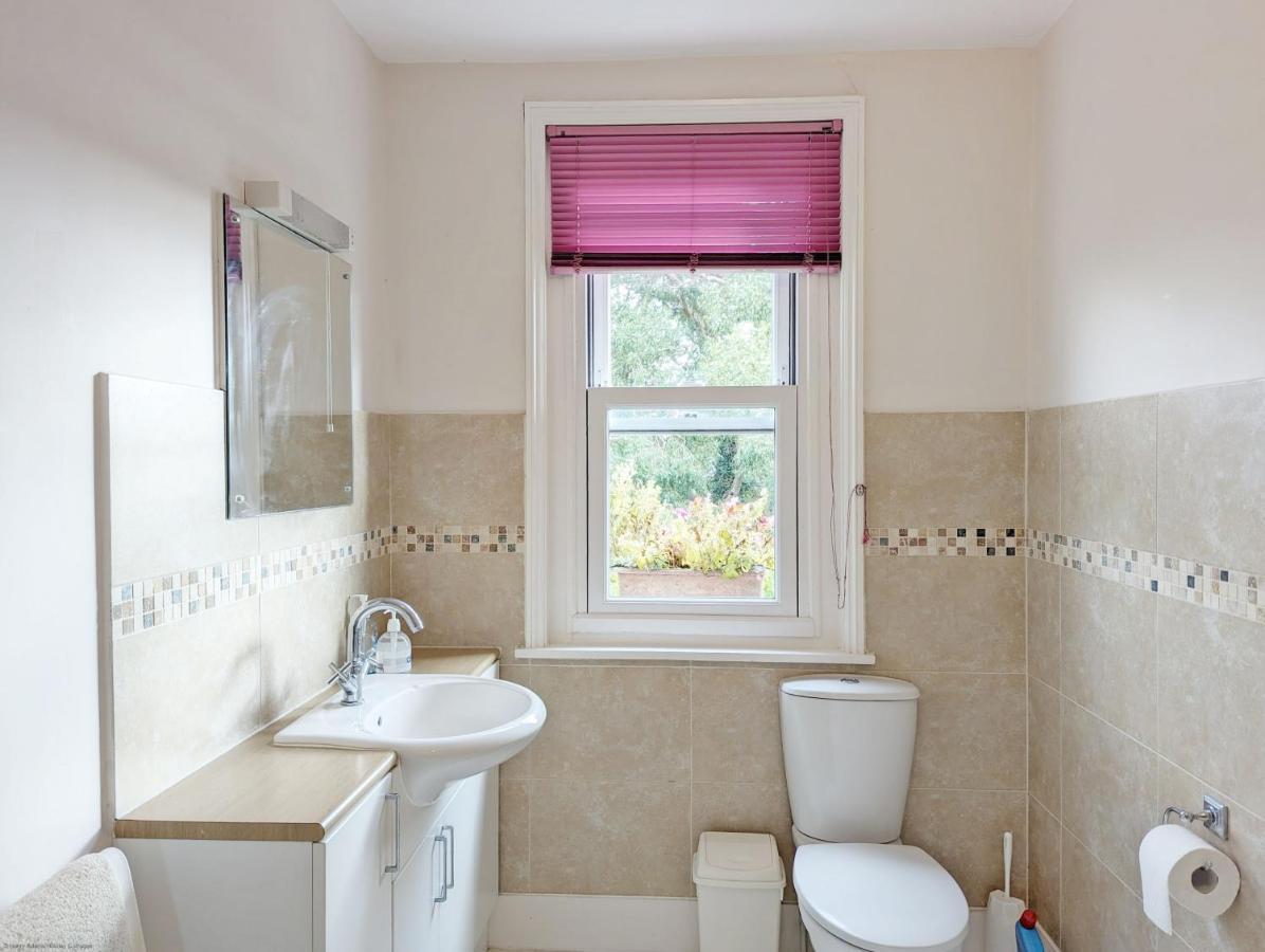 Thorney Road Villa Emsworth Exterior photo